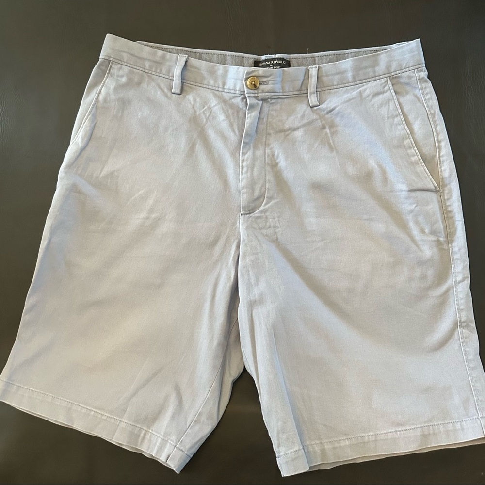 Men's Light Gray Shorts